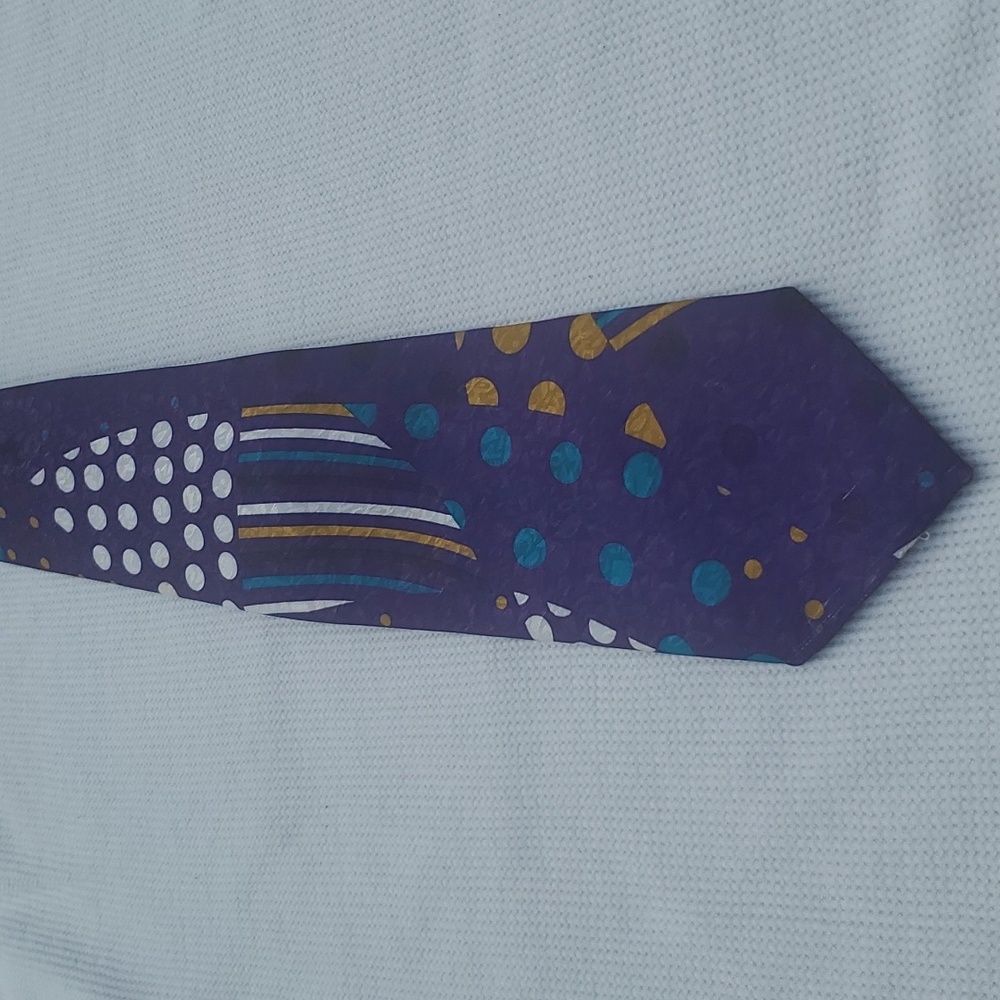 Vintage Designer Silk House PURPLE tie "3.5" Wide pop art gold